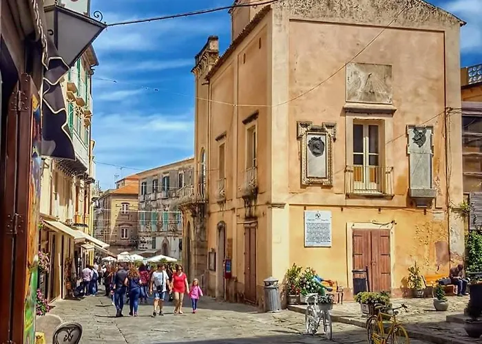 招待所 Napoleon 4*